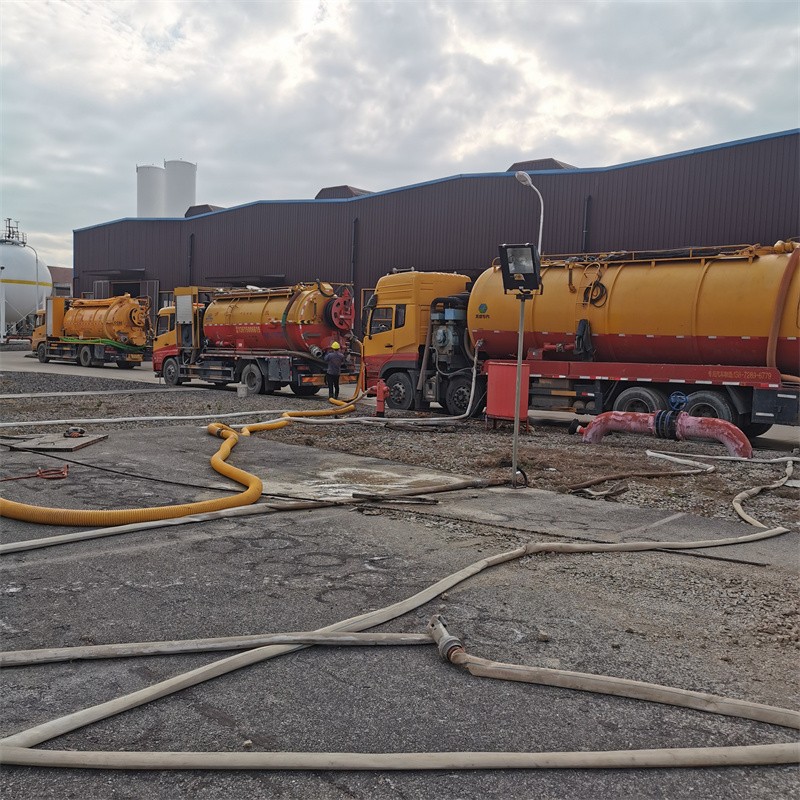 北塘污水池清理