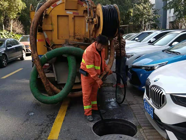 北塘排污管道清淤